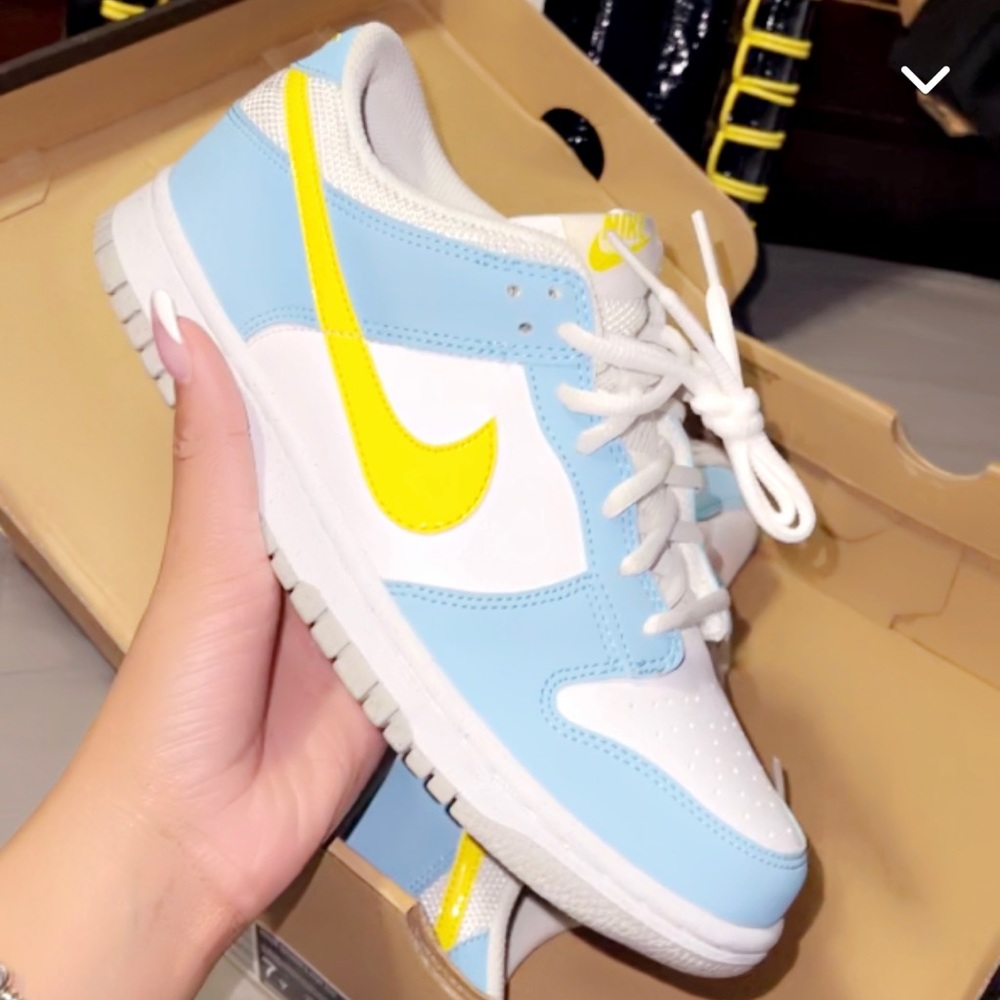 Homer Simpson Dunks For Sale 🚨🚨
